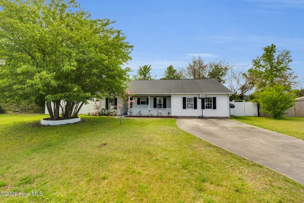 138 Leslie Lane Havelock NC 28532