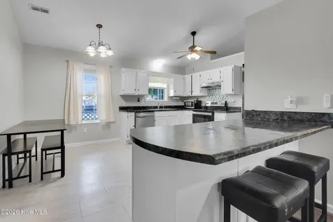 138 Leslie Lane Havelock NC 28532