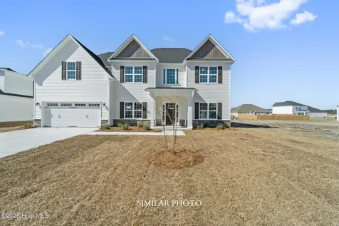 109 Twisted Vine Boulevard Jacksonville NC 28546