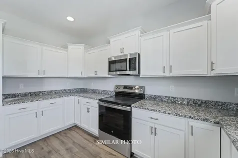 109 Twisted Vine Boulevard Jacksonville NC 28546