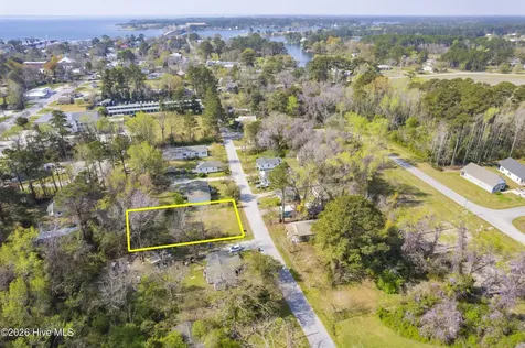 22 & 23 Midyette Street Oriental NC 28571