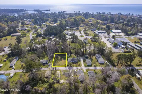 22 & 23 Midyette Street Oriental NC 28571