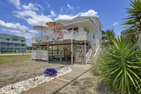 7401 9th Avenue North Topsail Beach NC 28460