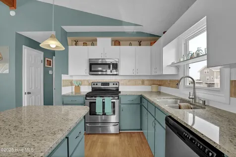 7401 9th Avenue North Topsail Beach NC 28460