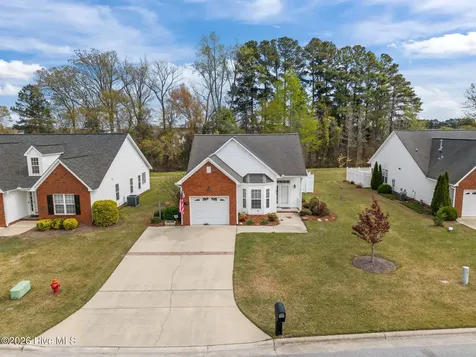 3621 Providence Place Winterville NC 28590