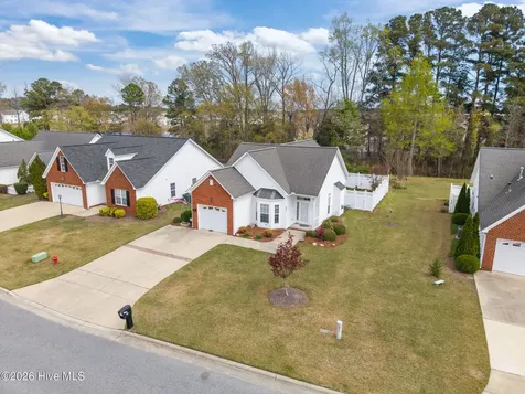 3621 Providence Place Winterville NC 28590