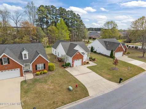 3621 Providence Place Winterville NC 28590