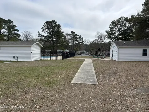 9136 E Calabash Drive SW Calabash NC 28467