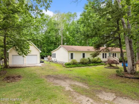 209 Old Ironsides Road Newport NC 28570