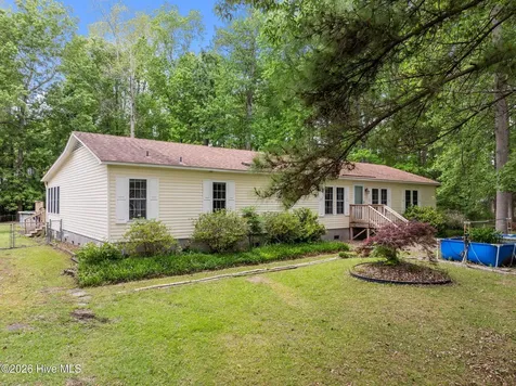 209 Old Ironsides Road Newport NC 28570