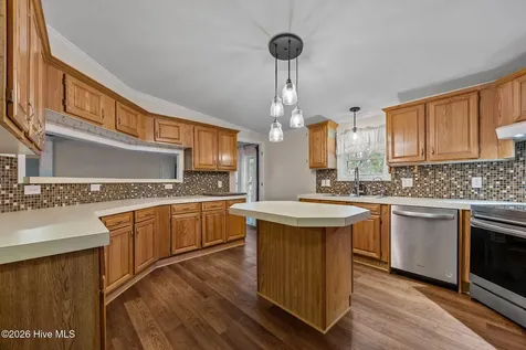 209 Old Ironsides Road Newport NC 28570