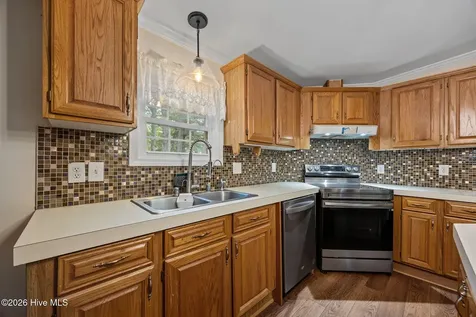 209 Old Ironsides Road Newport NC 28570