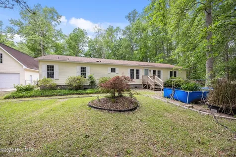 209 Old Ironsides Road Newport NC 28570