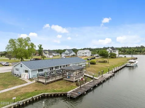 209 Old Ironsides Road Newport NC 28570