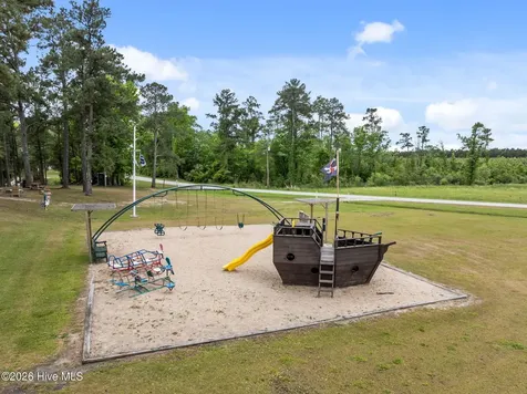 209 Old Ironsides Road Newport NC 28570
