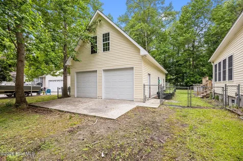 209 Old Ironsides Road Newport NC 28570