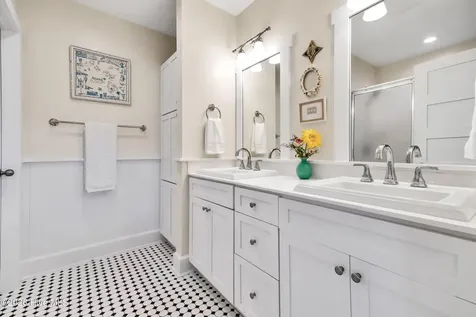 4 E Raleigh Street Wrightsville Beach NC 28480