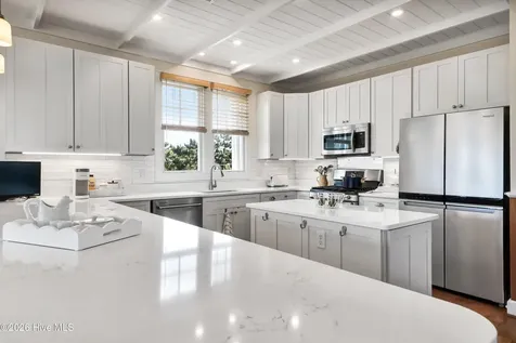 4 E Raleigh Street Wrightsville Beach NC 28480