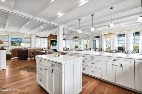 4 E Raleigh Street Wrightsville Beach NC 28480