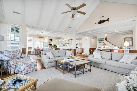 4 E Raleigh Street Wrightsville Beach NC 28480