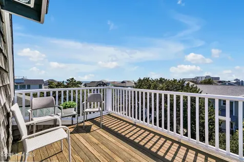 4 E Raleigh Street Wrightsville Beach NC 28480