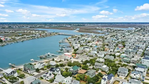 4 E Raleigh Street Wrightsville Beach NC 28480