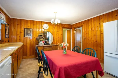 111 North Drive Chocowinity NC 27817
