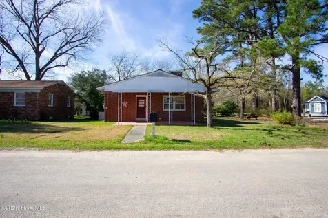 111 North Drive Chocowinity NC 27817