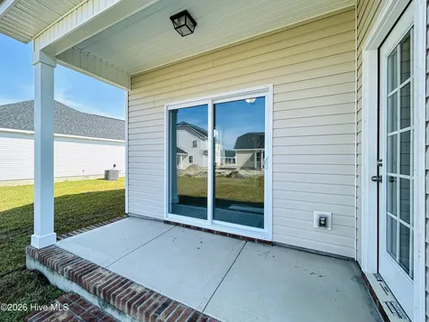 826 Hidden Bridge Road Jacksonville NC 28546