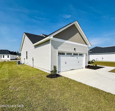 826 Hidden Bridge Road Jacksonville NC 28546
