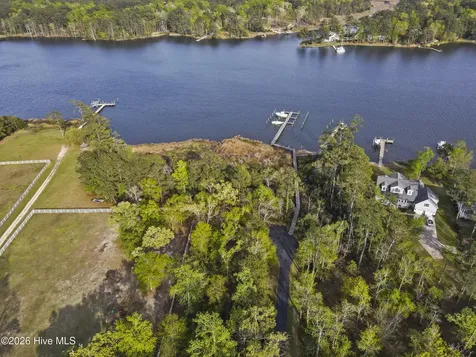 65 Overlook Court E Grantsboro NC 28529
