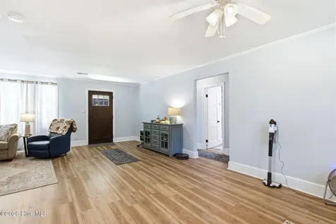 221 N Thompson Street Whiteville NC 28472