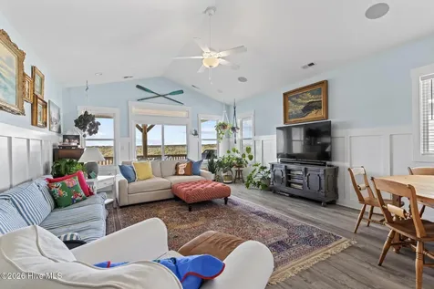 813 N New River Drive Surf City NC 28445
