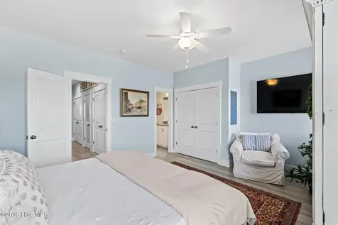813 N New River Drive Surf City NC 28445