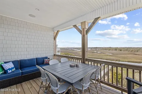 813 N New River Drive Surf City NC 28445