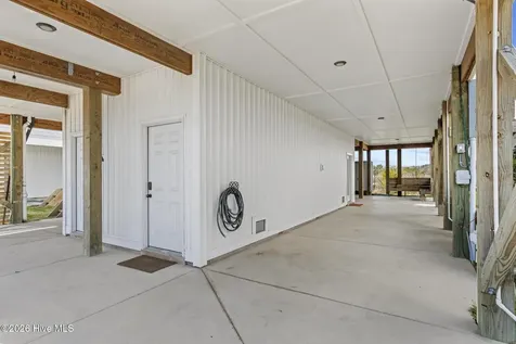 813 N New River Drive Surf City NC 28445