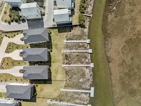 813 N New River Drive Surf City NC 28445