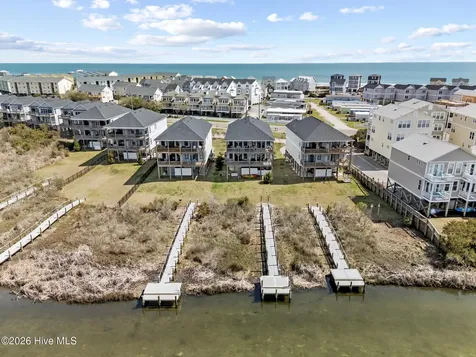 813 N New River Drive Surf City NC 28445