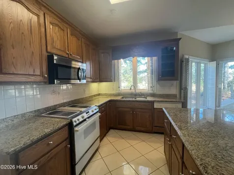 609 Cottonwood Court Vass NC 28394