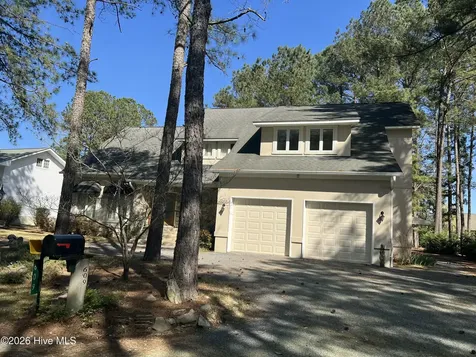 609 Cottonwood Court Vass NC 28394