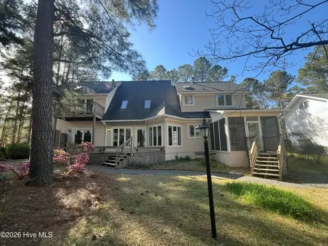 609 Cottonwood Court Vass NC 28394