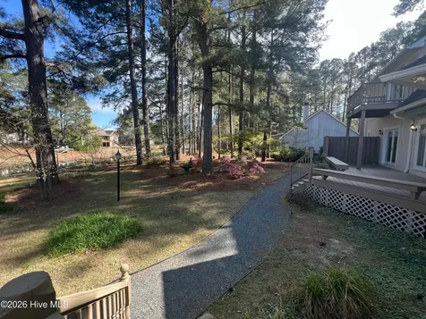 609 Cottonwood Court Vass NC 28394