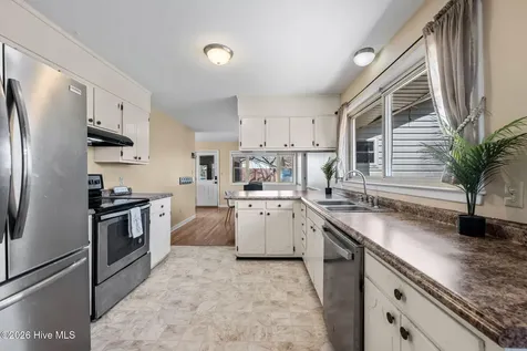 105 E Sherwood Drive Havelock NC 28532