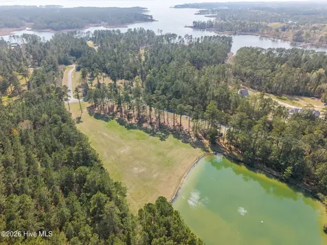 1512, 1535 Bailey Pointe Drive Belhaven NC 27810