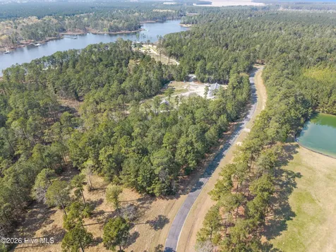 1512, 1535 Bailey Pointe Drive Belhaven NC 27810