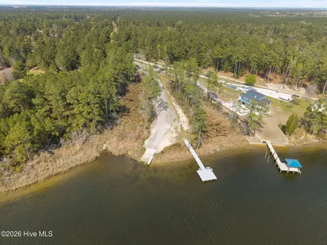 1512, 1535 Bailey Pointe Drive Belhaven NC 27810