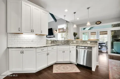 5207 White Ibis Court Southport NC 28461