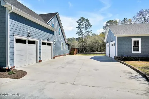 5207 White Ibis Court Southport NC 28461