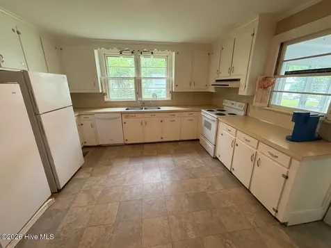 4068 Grimmersburg Street Farmville NC 27828