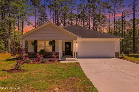 2518 Sardis Drive SE Bolivia NC 28422